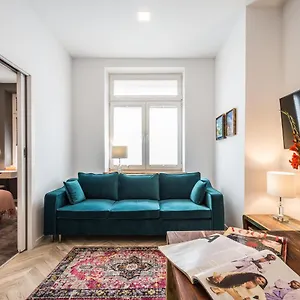 new-apartment-jewish-quarter-segundo.krakowhotelspoland.com/